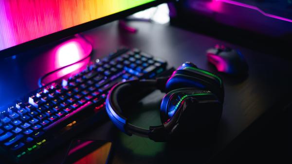 Melyik kiegészítőt válaszd? Útmutató monitorokhoz, billentyűzetekhez, egerekhez